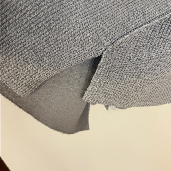 Aerie Size XL V-Neck Waffle Knit Sweatshirt in Light Gray - Picture 7 of 10